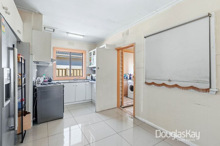6 Mayo St, Sunshine VIC 3020, Australia