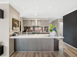 3 Melville Parade, North Lakes QLD 4509, Australia