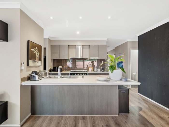 3 Melville Parade, North Lakes QLD 4509, Australia