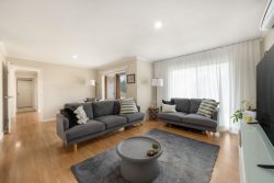 1 Merrett Gardens, Gordon ACT 2906, Australia