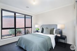 14 Muller Ct, Mount Clear VIC 3350, Australia