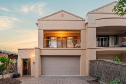 7 Munro St, Glenelg North SA 5045, Australia