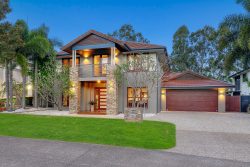 5 Nicklaus Parade, North Lakes QLD 4509, Australia