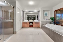 5 Nicklaus Parade, North Lakes QLD 4509, Australia