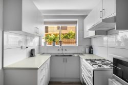 1 6/112 Normanby Ave, Thornbury VIC 3071, Australia