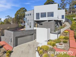 9 Oberon Ct, Dynnyrne TAS 7005, Australia