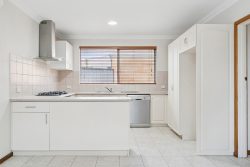 71 Guildford Rd, Bassendean WA 6054, Australia