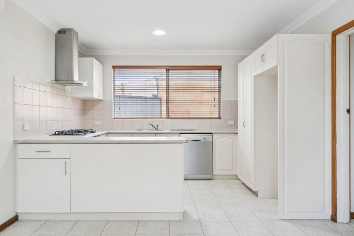 71 Guildford Rd, Bassendean WA 6054, Australia