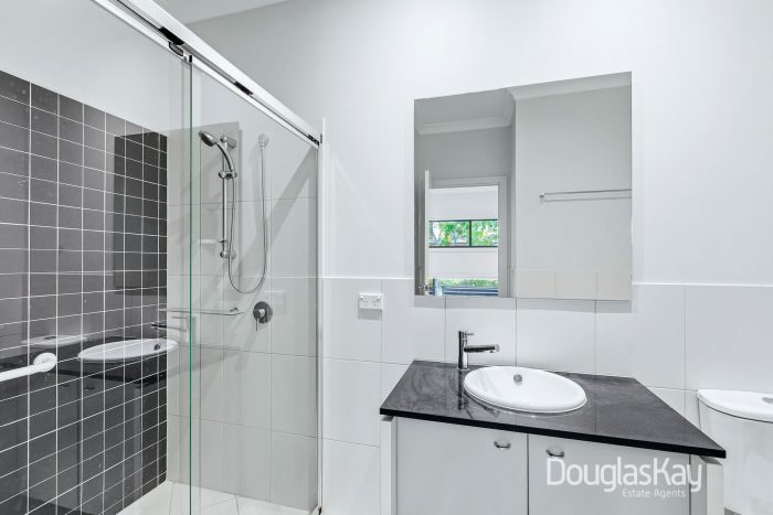 6 Parry Dr, Sunshine West VIC 3020, Australia