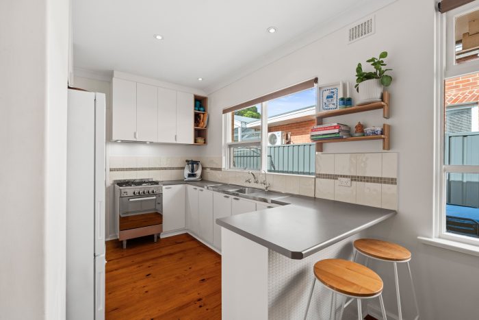 Unit 3/40 Partridge St, Glenelg SA 5045, Australia