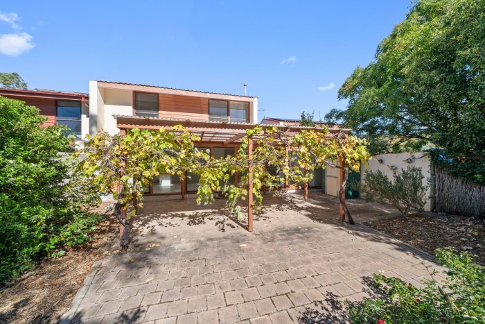 Unit 2/37 Pinkerton Cct, Kambah ACT 2902, Australia
