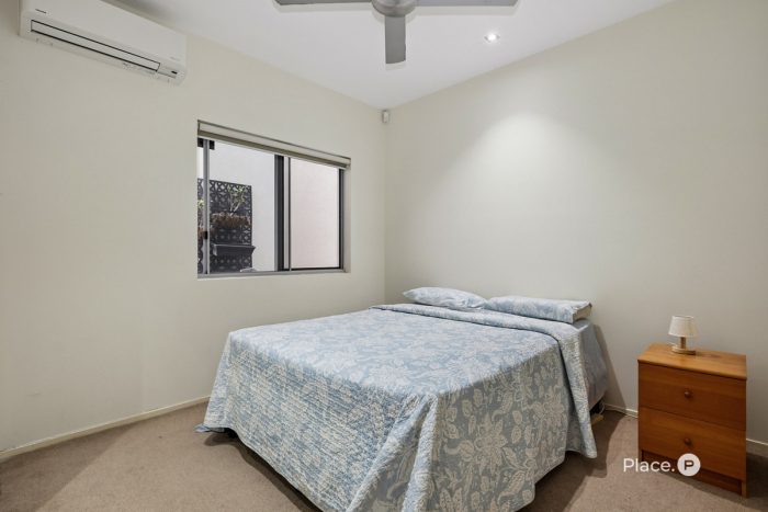 10 Ovey St, Morningside QLD 4170, Australia