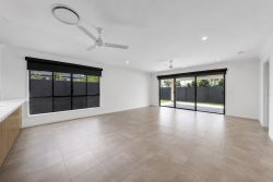 37 Teal Circuit, Greenbank QLD 4124, Australia
