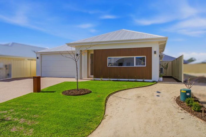 12 Sheshan Rd, Dunsborough WA 6281, Australia