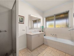 2-4 Prince St, Hamilton VIC 3300, Australia