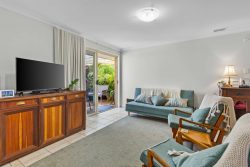 233A Grand Promenade, Doubleview WA 6019, Australia