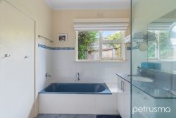 29 Proctors Rd, Dynnyrne TAS 7005, Australia