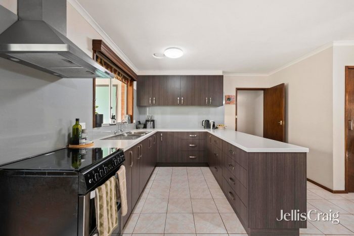 94 Queens Rd, Silvan VIC 3795, Australia
