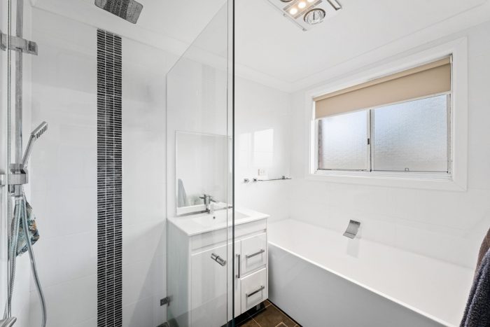 5 Hanson Cl, Kariong NSW 2250, Australia