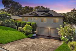 3 Munyana St, Copacabana NSW 2251, Australia