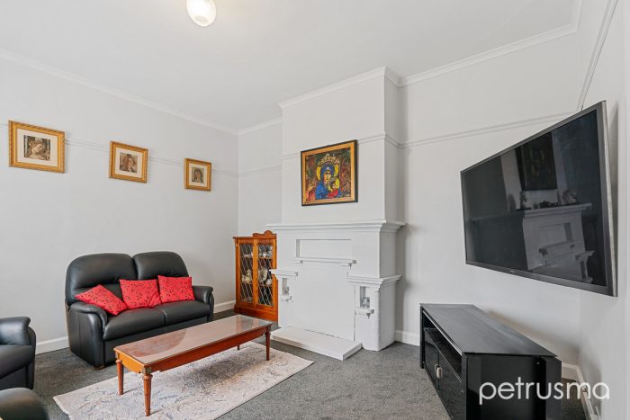 90 Regent St, Sandy Bay TAS 7005, Australia