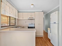 9 Rosalie St, Kingsthorpe QLD 4400, Australia