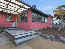7 Sixth Ave, Dodges Ferry TAS 7173, Australia