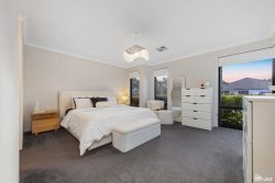 14 Skiptar Grove, Hilbert WA 6112, Australia