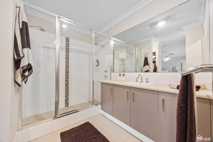 14 Skiptar Grove, Hilbert WA 6112, Australia