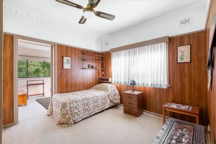 11 Chick St, Roselands NSW 2196, Australia