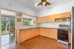 11 Chick St, Roselands NSW 2196, Australia
