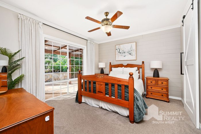 4 St Andrews Hill, Leschenault WA 6233, Australia