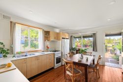 8 Station St E, Tempe NSW 2044, Australia