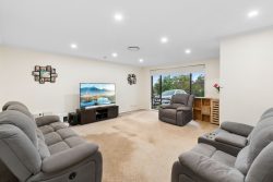 78 Tait Ave, Kanahooka NSW 2530, Australia