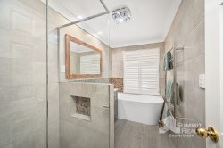 2 Talia Ct, Leschenault WA 6233, Australia