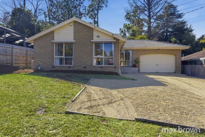 12 Ravenswood Ct, Montrose VIC 3765, Australia
