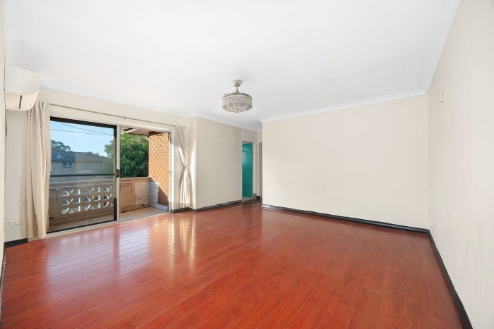 8/23 The Trongate, Granville NSW 2142, Australia