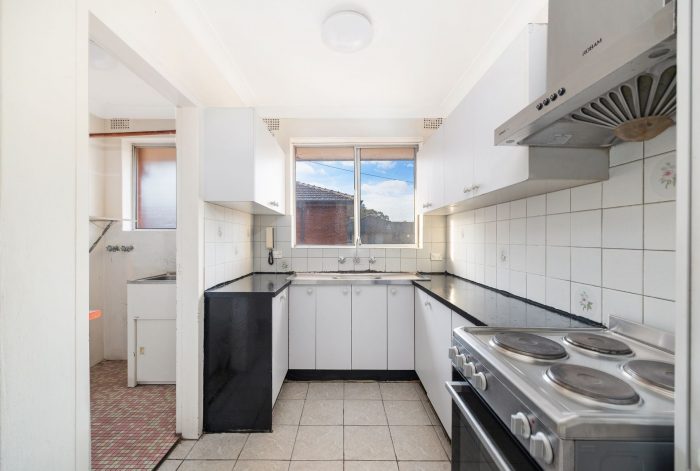8/23 The Trongate, Granville NSW 2142, Australia