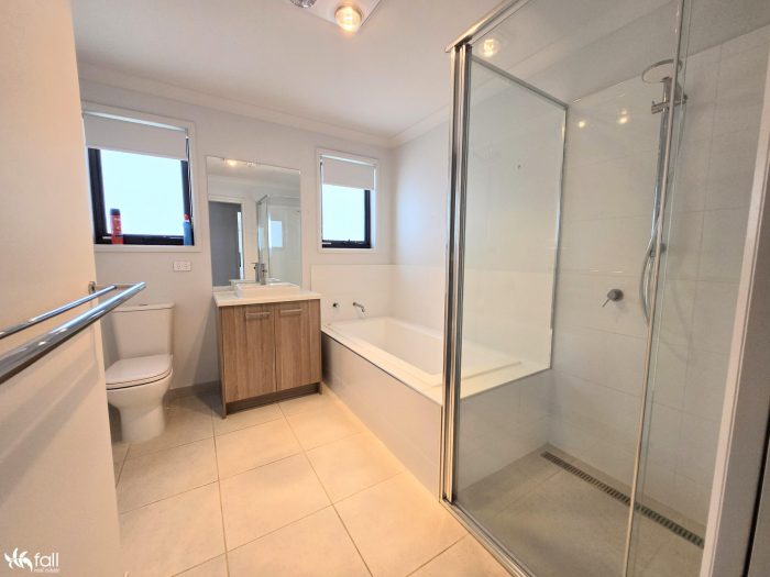 Unit 2/28 Villeneuve St, Campania TAS 7026, Australia