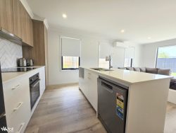 Unit 2/28 Villeneuve St, Campania TAS 7026, Australia