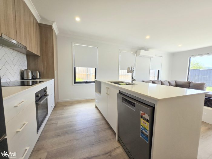 Unit 2/28 Villeneuve St, Campania TAS 7026, Australia