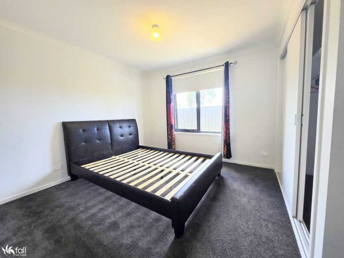 Unit 2/28 Villeneuve St, Campania TAS 7026, Australia
