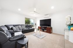 65 Wildwood Cct, Mango Hill QLD 4509, Australia