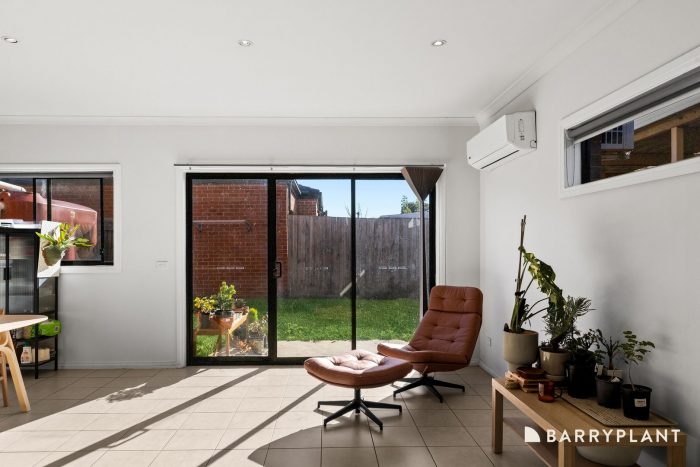 Unit 1/104 William St, St Albans VIC 3021, Australia