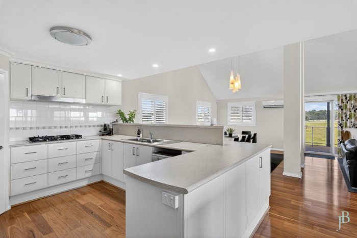 136 Pead Rd, Binningup WA 6233, Australia