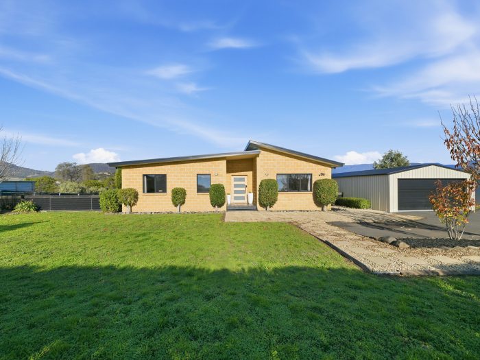 14A Rachel Cres, Old Beach TAS 7017, Australia