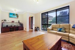 4 Acacia Dr, Oxley Vale NSW 2340, Australia