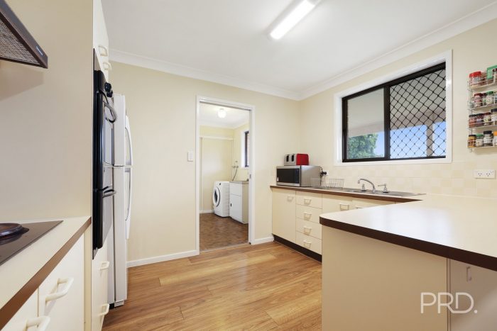 4 Acacia Dr, Oxley Vale NSW 2340, Australia
