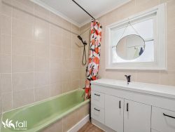 1 Barossa Rd, Glenorchy TAS 7010, Australia
