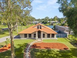 8 Eagle Beach Parade, Dundowran Beach QLD 4655, Australia